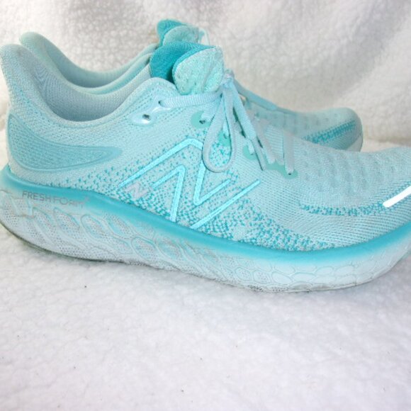 S-147 WOMENS NEW BALANCE FRESH FOAM X SNEAKERS - Picture 3 of 16